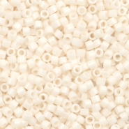Perline Miyuki Delica 11/0 Opaque bisque white DB-1490