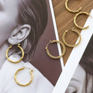 Set di ispirazione Come abbinare orecchini in acciaio inossidabile pronti da indossare