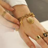 Novità Dai un'occhiata al nostro assortimento di braccialetti già pronti