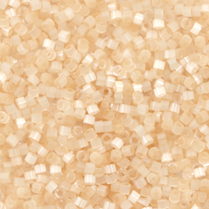 Perline Miyuki Delica 11/0 Silk satin light topaz DB-674