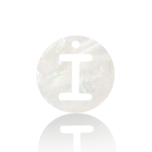 Pendenti di conchiglia prodotti speciali lettera I bianco (colore naturale)