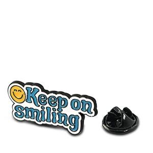 Pins "Keep on smiling" bianco-blu-giallo