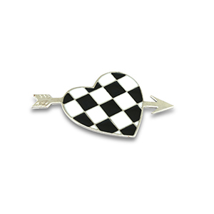 Broches cuore con freccia argento-nero-bianco