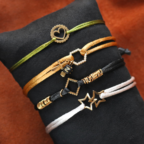 Ecco come creare gioielli di tendenza con i distanziatori in acciaio inox: