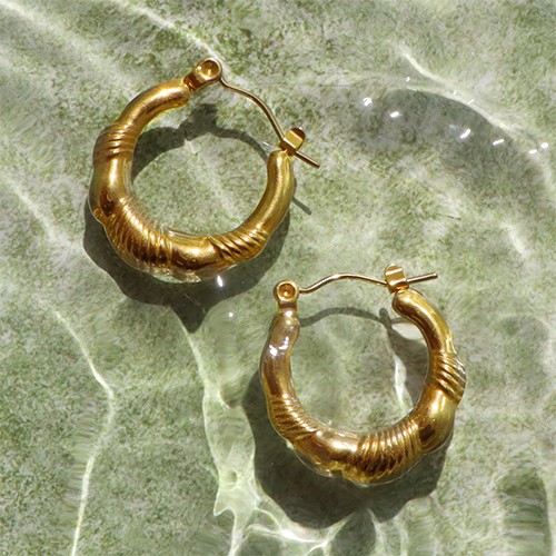 Ecco come personalizzare questi orecchini in acciaio inossidabile