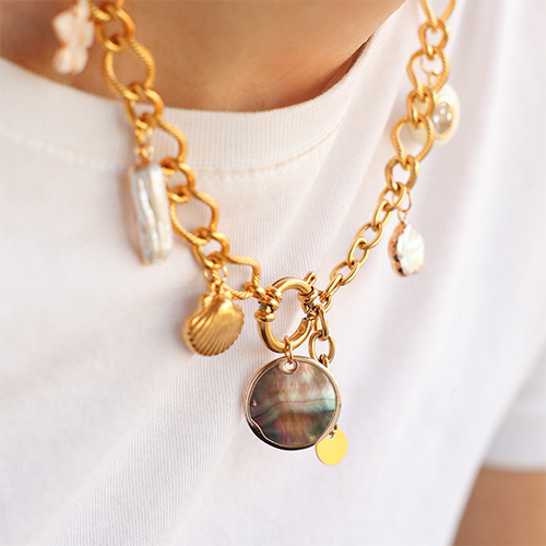 Crea gioielli alla moda con ciondoli e distanziatori in perle d'acqua dolce