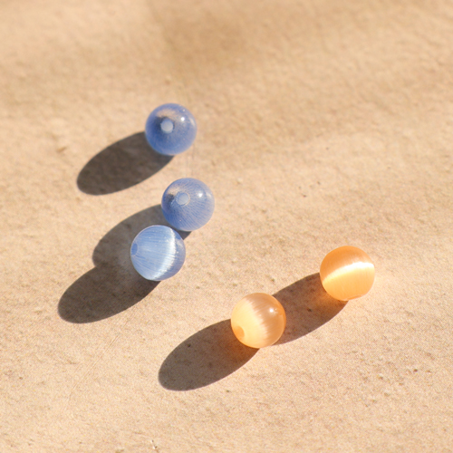 Ispirazione gioielli colorati con perline di vetro