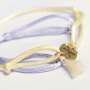 Ecco come creare braccialetti personalizzati con lettere e cordoncino di raso: