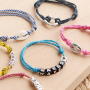 Ecco come creare bracciali alla moda con il cordoncino tubolare intrecciato: