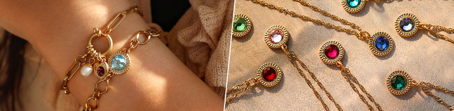 Perline, ciondoli e fili infilaperle per la festa della mamma Perline, ciondoli e fili infilaperle per la festa della mamma