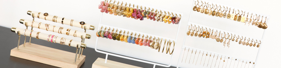 Espositori per bigiotteria con articoli inclusi Espositori per bigiotteria con articoli inclusi