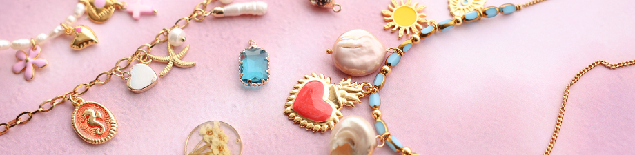 Appena arrivati! Ciondoli in metallo DQ con smalto Appena arrivati! Ciondoli in metallo DQ con smalto