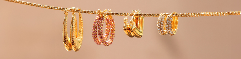 Nuova collezione di orecchini in acciaio inossidabile Nuova collezione di orecchini in acciaio inossidabile